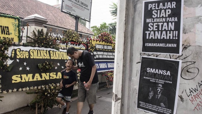 1746359459938-aksi-dukungan-untuk-sma-negeri-1-bandung-1746342748893_169