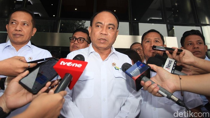 1747825698765-budi-arie-sambangi-kpk-minta-pengawalan-program-koperasi-desa-1747821502037_169
