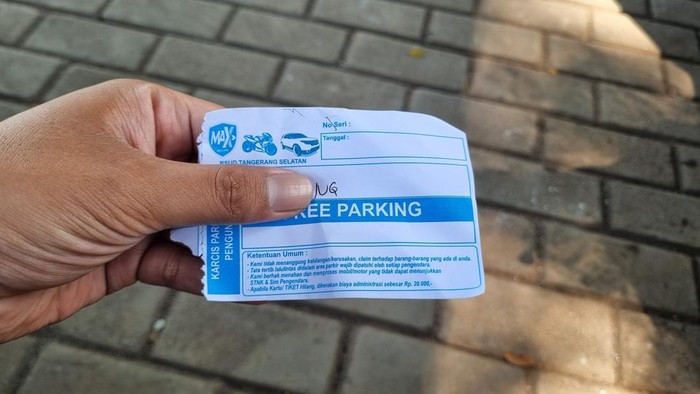 1748495383636-kondisi-area-parkir-rsud-tangerang-selatan-yang-kini-tak-lagi-dikuasai-ormas-pemuda-pancasila-pp-taufiqdetikcom-1748489685705_169