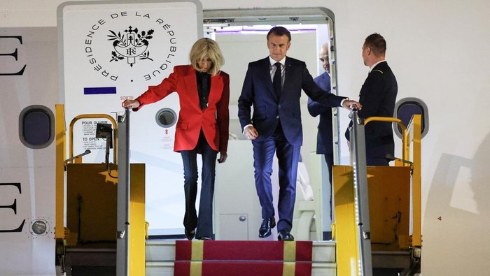 1748754572765-presiden-emmanuel-macron-dan-brigitte-macron-1748325729616_169