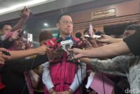 1752232047199-tom-lembong-mulia-budidetikcom-1752231055894_169