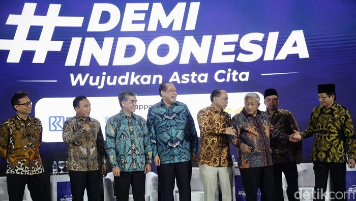 1756230132394-potret-ct-dan-para-menteri-hadiri-forum-demiindonesia-1756222266706_169