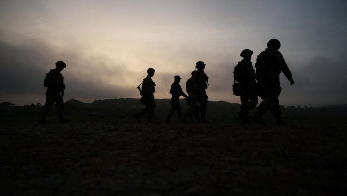 1756316428103-tentara-as-dan-korsel-unjuk-kekuatan-di-latihan-gabungan-1756268748968_169