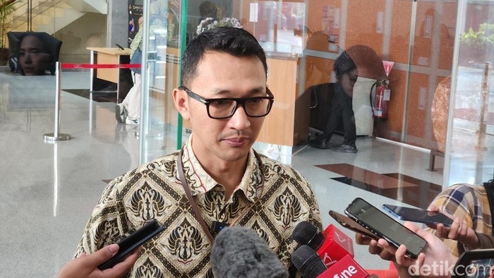 1761306473698-juru-bicara-kpk-budi-prasetyo-adrial-adetikcom-1758110222845_169