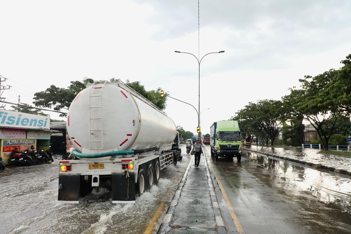 1761370619736-penanganan-banjir-di-semarang-dan-demak-1761361428905