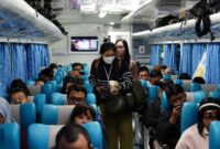 1761392143288-ilustrasi-penumpang-kereta-api-jarak-jauh-2_169