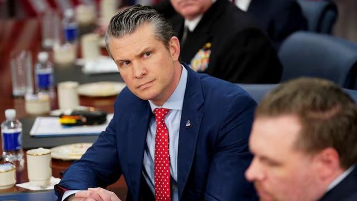 1761392181123-menhan-as-pete-hegseth-1741344626778_169