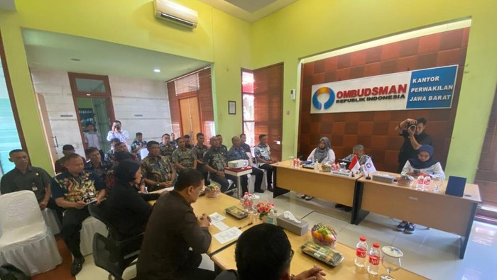 1761413806475-sebanyak-20-peserta-didik-sespimma-polri-angkatan-74-melaksanakan-kkp-di-ombudsman-jawa-barat-1761399728293_169