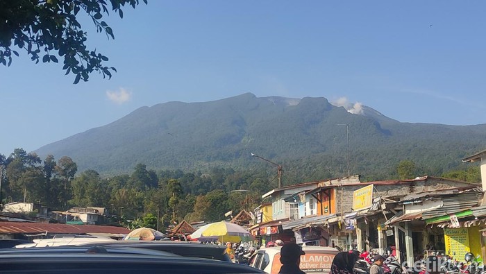 1761478790330-gunung-gede-pangrango_169