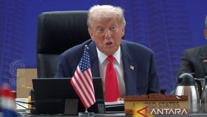 1761478844267-donald-trump-dalam-pidatonya-pada-ktt-ke-47-asean-di-kuala-lumpur-malaysia-minggu-26102025-antarafathur-rochman-1761471599422_169