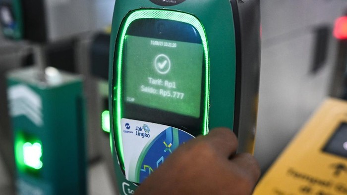 1761500512421-tarif-tj-dan-mrt-gratis-selama-seminggu-pascakerusuhan-1756648020987_169