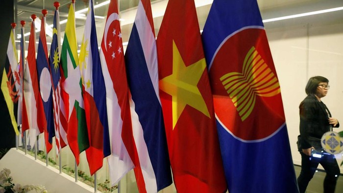 1761565514885-ilustrasi-bendera-negara-anggota-asean_169