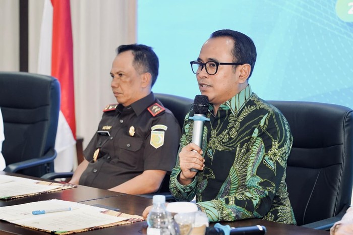 1761651817857-pt-asdp-indonesia-ferry-persero-menjalin-kerja-sama-strategis-dengan-kejaksaan-tinggi-kejati-dki-jakarta-dalam-bidang-hukum-pe-1761648708405