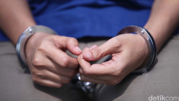 1761693791685-6da17d61-730f-4c82-8d3a-363b30d553a8_169