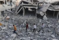 1761866698695-warga-palestina-memeriksa-puing-puing-di-lokasi-serangan-terbaru-israel-yang-menghantam-sebuah-rumah-di-kota-gaza-kota-terbesa-1761734501392_169