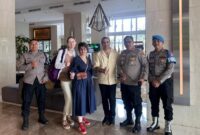 1761889877792-wna-asal-rusia-mengapresiasi-pelayanan-cepat-polres-kepulauan-seribu-saat-lapor-kehilangan-ponsel-1761885132004_169