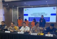 1761911065799-konferensi-pers-kasus-penipuan-modus-trading-crypto-wildandetikcom-1761897438320_169