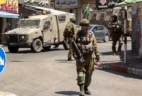 1761911205922-tentara-israel-melakukan-operasi-penggerebekan-di-ramallah-tepi-barat-1756288062011_169