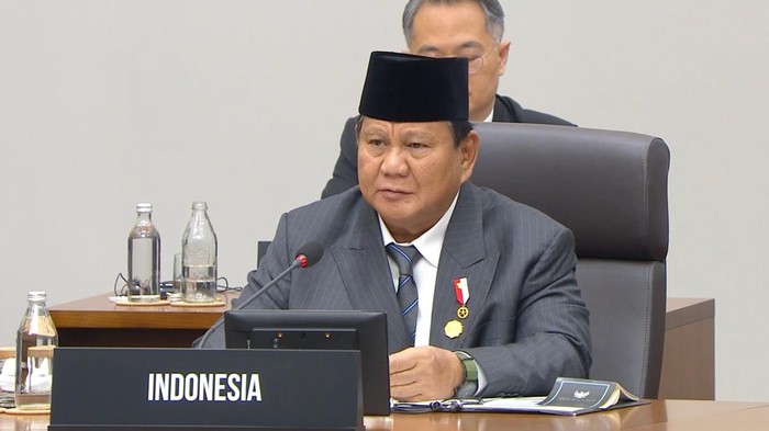 1761975768765-presiden-prabowo-subianto-di-konferensi-tingkat-tinggi-ktt-apec-1761968520862_169