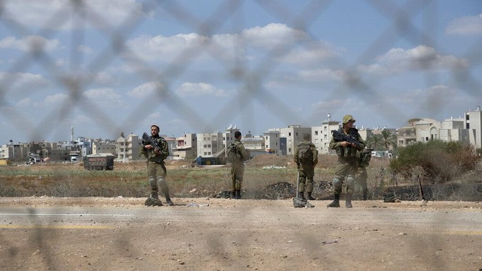 1762170202933-gali-terowongan-6-tahanan-palestina-kabur-dari-penjara-israel-2_169