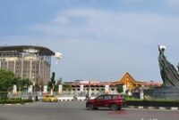 1762191796131-kantor-gubernur-riau-di-jalan-jenderal-sudirman-pekanbaru_43