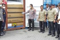 1762429782124-polri-ungkap-penyelundupan-87-kontainer-produk-turunan-cpo-senilai-rp287-miliar-1762417594593_43