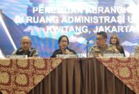 1762494619226-konferensi-pers-di-rs-polri-taufiqdetikcom-1762488937551_169