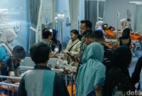 1762537140242-suasana-haru-di-igd-rs-islam-cempaka-putih-korban-ledakan-sma-72-jalani-perawatan-1762511582210_169