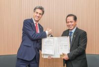 1762557676093-menteri-lh-hanif-faisol-nurofiq-meneken-mou-terkait-perubahan-iklim-dengan-inggris-di-belem-brasil-1762551310393_169