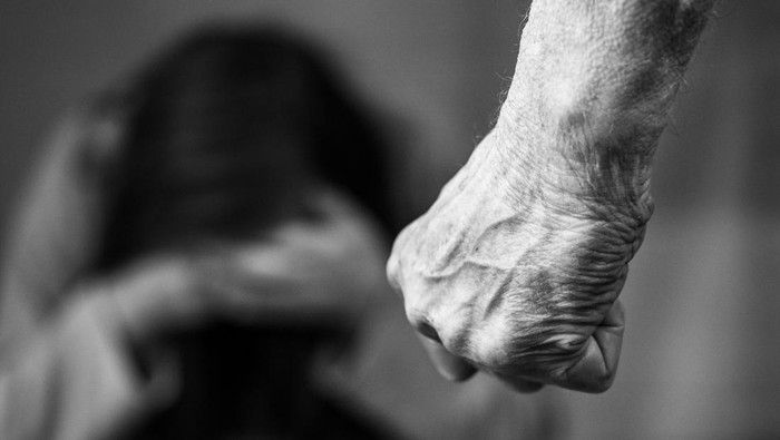 1762730772690-ilustrasi-kekerasan-terhadap-perempuan-1_169