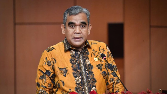 1762796678968-ketua-mpr-ri-ahmad-muzani-ketika-membuka-seminar-konstitusi-dengan-tema-dialektika-konstitusi-refleksi-uud-nri-tahun-1945-menj-1755765766556_169