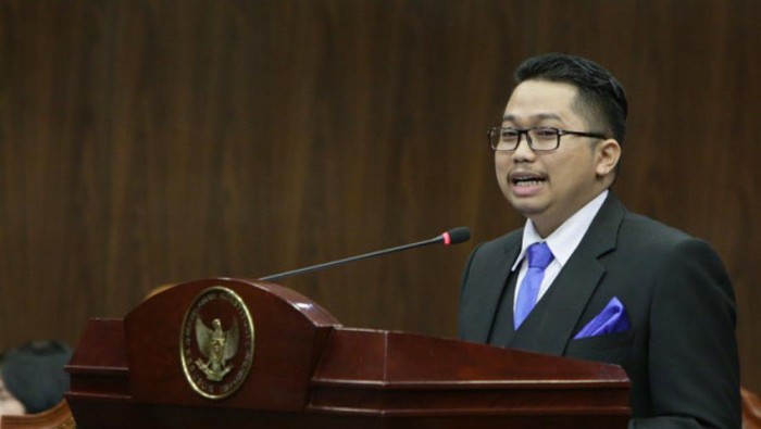 1763055711864-pakar-hukum-tata-negara-muhamad-rullyandi-dok-ist-1763053425803_169