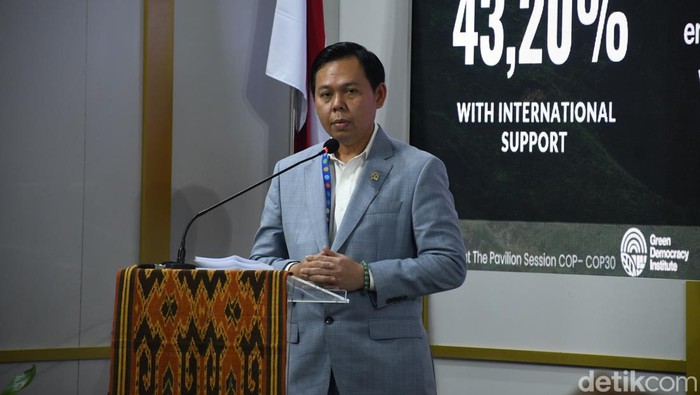 1763162630217-ketua-dpd-ri-sultan-baktiar-najamudin-gusti-ramadhandetikcom-1763155094058_169