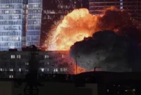 1763248896848-ledakan-di-tel-aviv-usai-serangan-israel-1749842011067_169