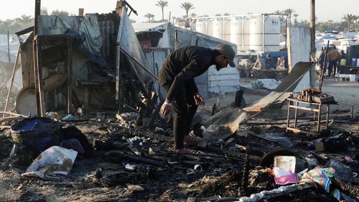 1763248907744-penampakan-tenda-tenda-pengungsi-palestina-hancur-diserang-israel-1744889995695_169