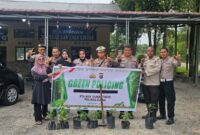 1763271479406-penanaman-phon-di-dumai-timur-kota-dumai-menjelang-hari-pohon-nasional-1763265116689_169