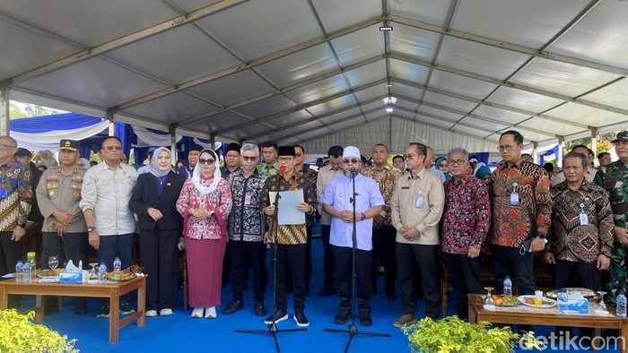 1763314520731-mendes-yandri-susanto-di-bengkulu-1763300270022_169