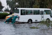 1763314552464-mosul-lumpuh-diterjang-banjir-petugas-kerahkan-segala-upaya-selamatkan-kendaraan-1763275274594_169