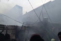 1763335645111-kebakaran-di-jatipulo-jakbar-1763318887915_169