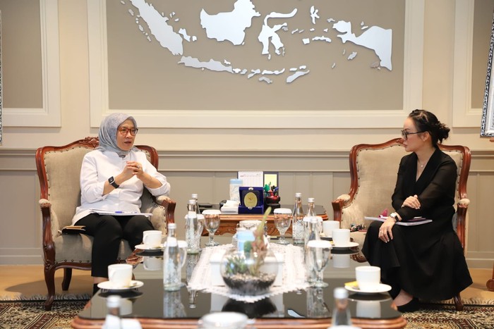 1763444632526-kemenpan-rb-dukung-penguatan-kelembagaan-sdm-aparatur-di-bp-batam-1763439666015