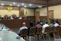 1763550362895-sidang-kasus-dugaan-suap-vonis-lepas-perkara-minyak-goreng-migor-muliadetikcom-1763549249218_169