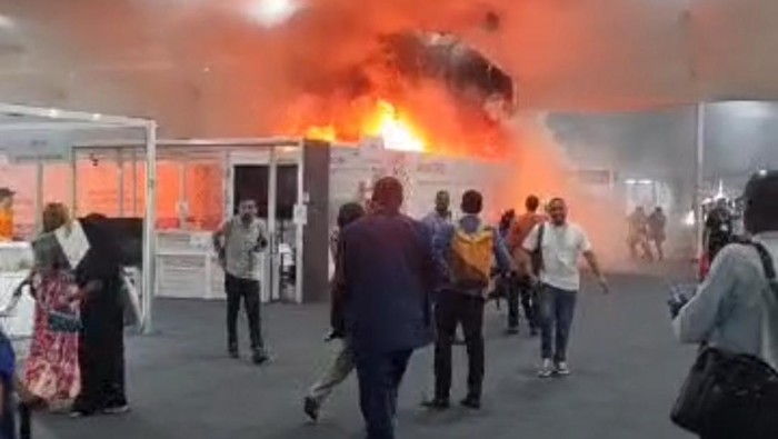 1763679889678-paviliun-ktt-cop30-brasil-kebakaran-1763661457375_169