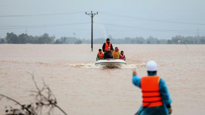 1763679895425-vietnam-dilanda-banjir-dan-tanah-longsor-afp-photo_169