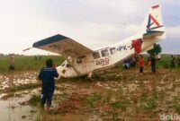 1763766290065-pesawat-cessna-jatuh-di-tirtamulya-karawang-1763726166762_169