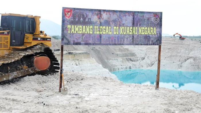 1763787953239-satgas-pkg-tindak-tambang-timah-ilegal-di-bangka-tengah-kepulauan-bangka-belitung-babel-dok-puspen-tni-1763785105953_169