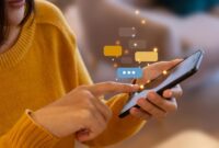 1763895987402-ilustrasi-chat-whatsapp-atau-ponsel_169