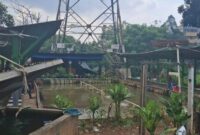 1763895989318-gubuk-liar-di-tempat-pemakaman-umum-tpu-kebon-nanas-cipinang-besar-selatan-jatinegara-jakarta-timur-selasa-2972025-antarasiti--1763893717919_169