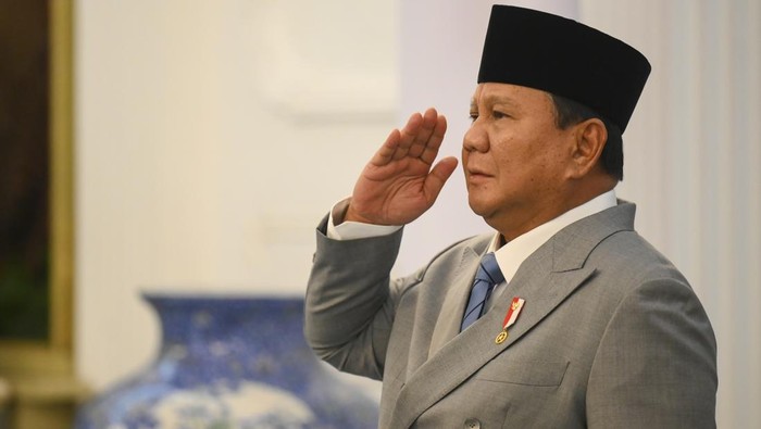1764371098886-presiden-prabowo-lantik-10-anggota-komisi-percepatan-reformasi-polri-1762521898245_169