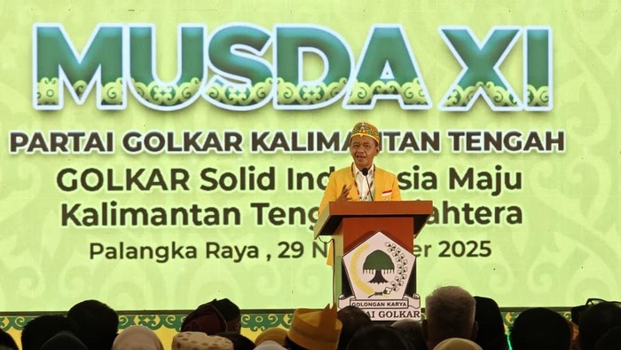 1764522402033-ketua-umum-golkar-bahlil-lahadalia-instruksikan-kader-untuk-membantu-korban-bencana-di-aceh-sumut-dan-sumbar-dokistimewa-1764521452887_169