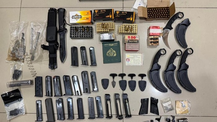 1764652017386-barang-bukti-amunisi-dok-ist-1764650044363_169